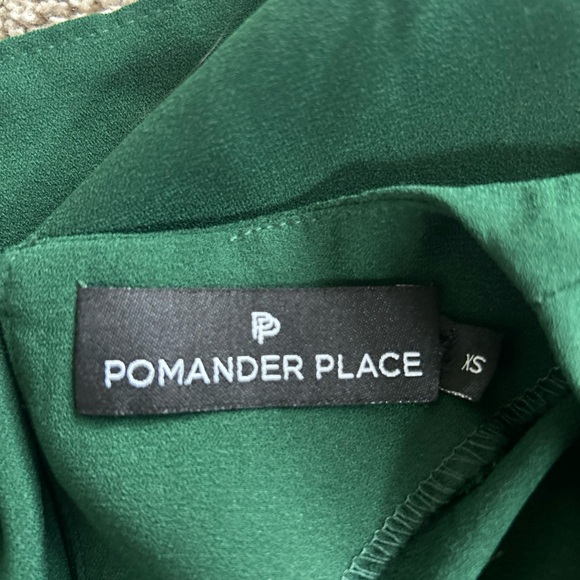 POMANDER PLACE Tuckernuck sz XS CARLOTA Peplum Blouse Top Hunter Green - Picture 4 of 4
